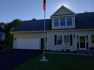 118 Greenbriar Rd, Meriden, CT 06450