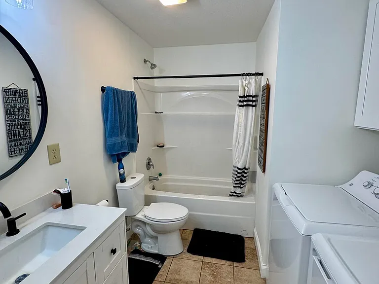1006 Idlewydle Cir — Photo 11