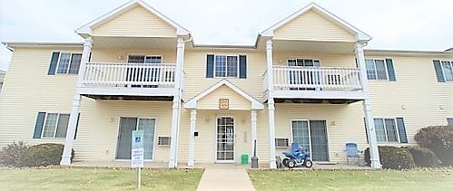 2nd image of 123 Knaup Dr #4