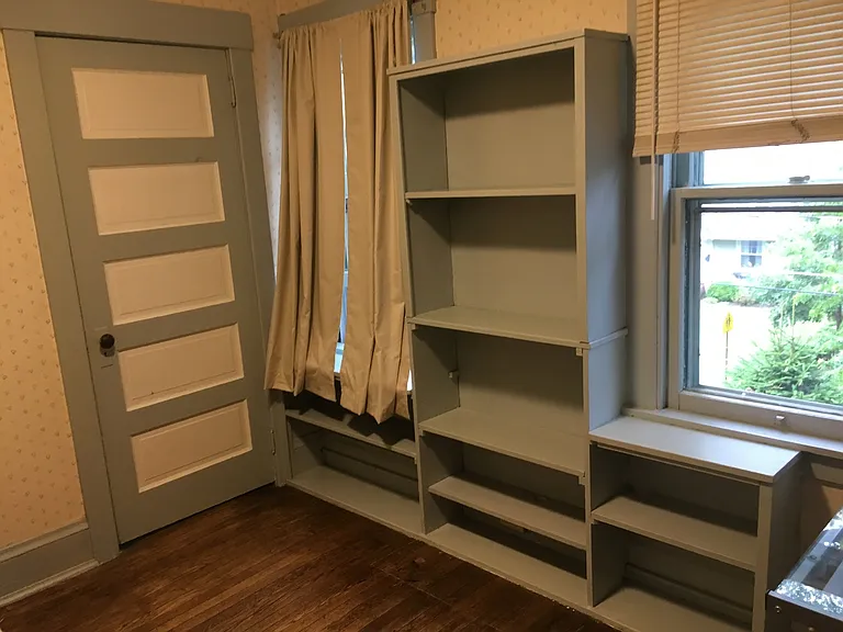 107 Elmwood Ave — Photo 8