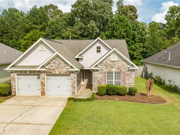 5005 Easton Dr, Tuscaloosa, AL 35405