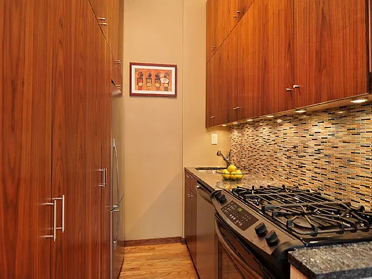 Sold by Sotheby's International Realty | media 19