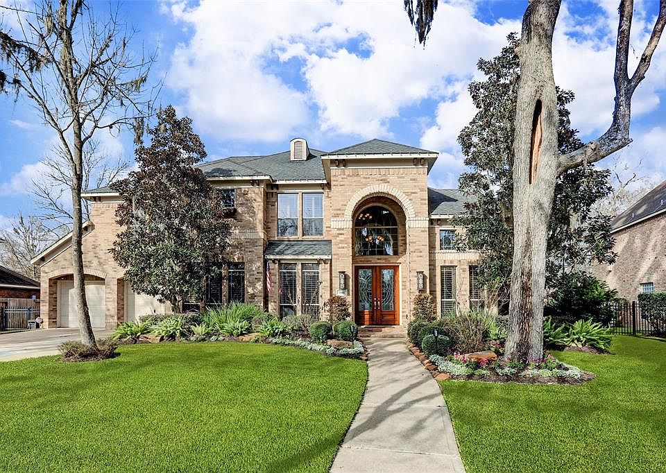 1st image of 1806 Oak Shade Dr