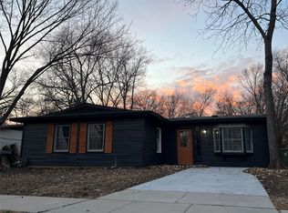 620 Samuels Ln, Arlington, TX