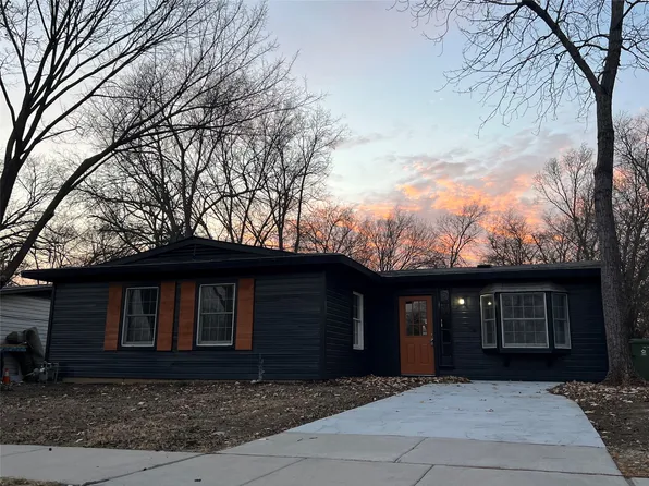 620 Samuels Ln, Arlington, TX 76010