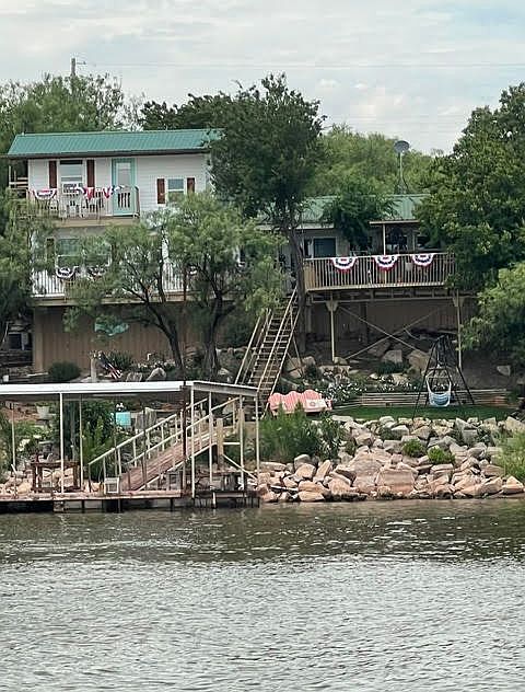 1st image of 325 Mohawk Rd