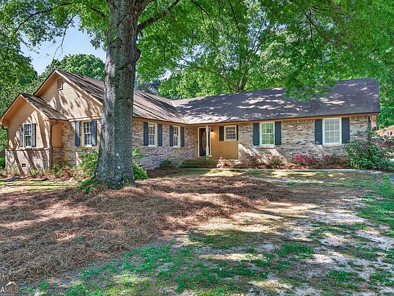 2nd image of 406 Maddox Rd