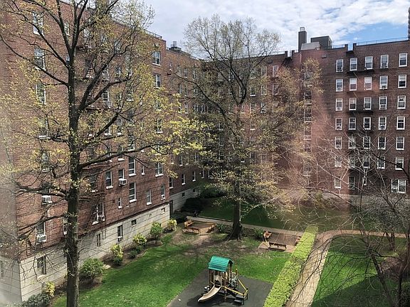 5th image of 72-61 113th St #5T