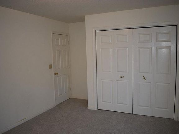 3rd image of 5115 W Georgetown Dr #A