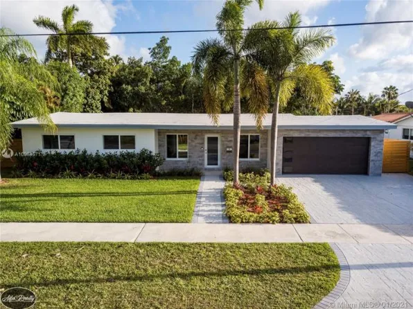 2310 NE 192nd St, Miami, FL 33180