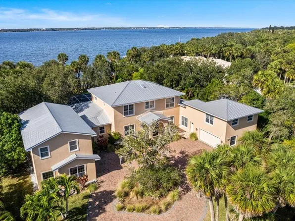 7647 S Tropical Trl, Merritt Island, FL 32952