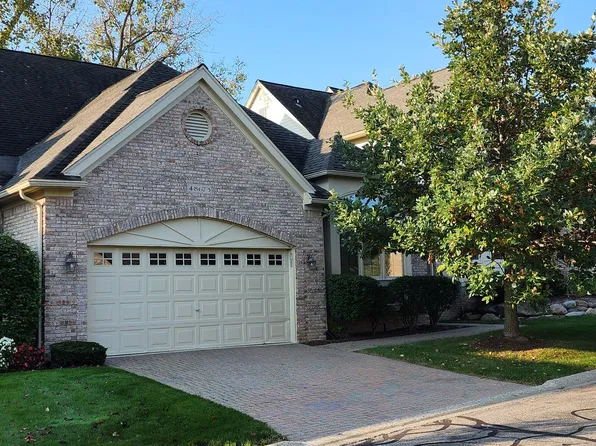 48673 Beaver Creek Dr, Plymouth, MI 48170