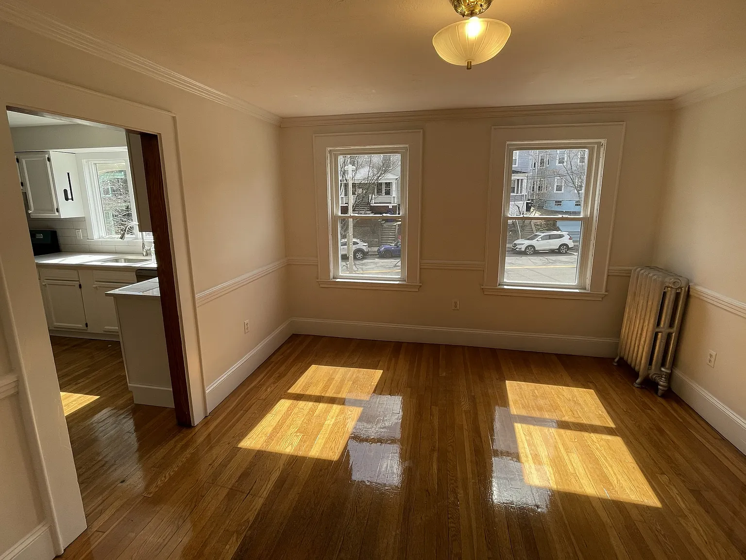 3 bed, 1500 sqft, $3,400 — Photo 2