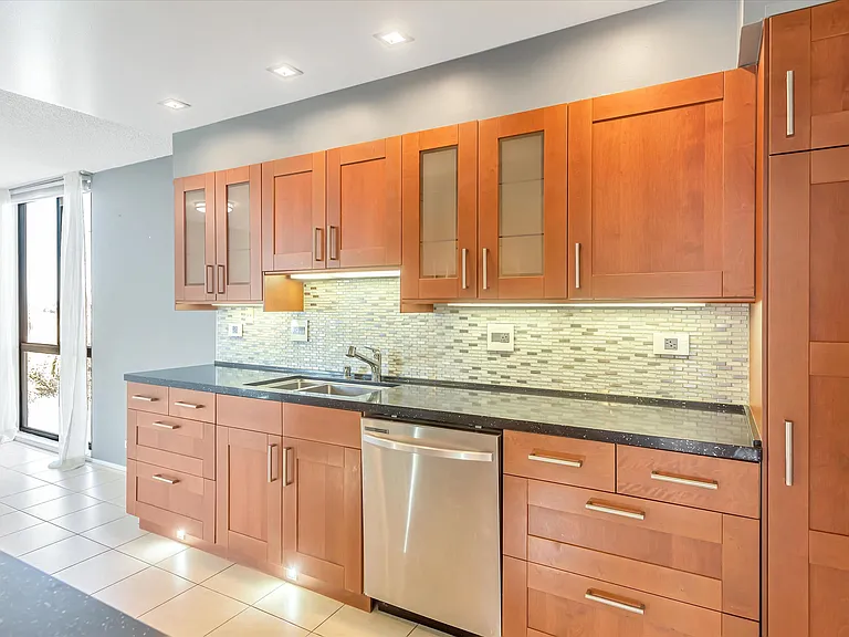 651 Port Dr #208 — Photo 8