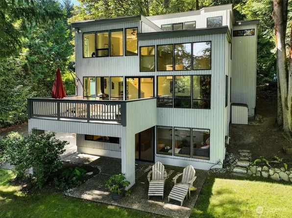 4431 Ferncroft Road, Mercer Island, WA 98040