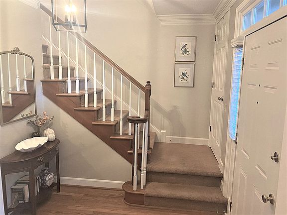 5th image of 24 Plantation Dr NE