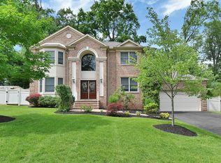 212 Saint Nicholas Ave, Montvale, NJ 07645
