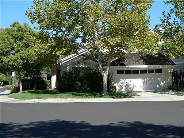 1st image of 11806 Pine Brook Ct
