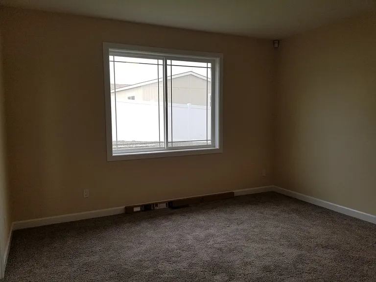 7307 Heathers Way — Photo 13