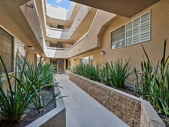 3rd image of 333 W Alameda Ave Unit 206