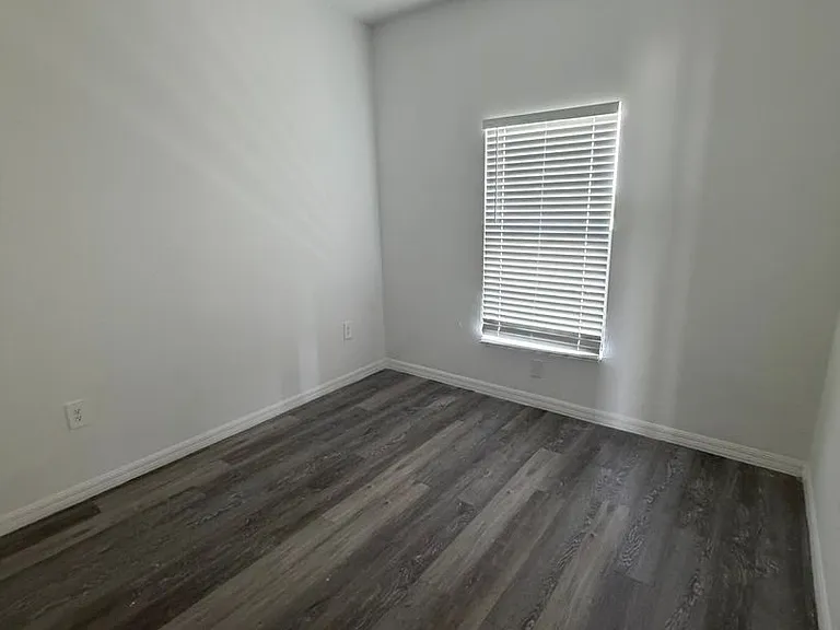 603 Wilmington Pkwy — Photo 20