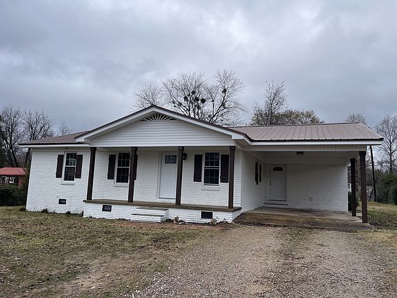 2nd image of 255 Maple St