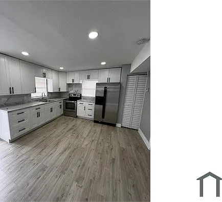 141 W 6th St #C — Photo 14
