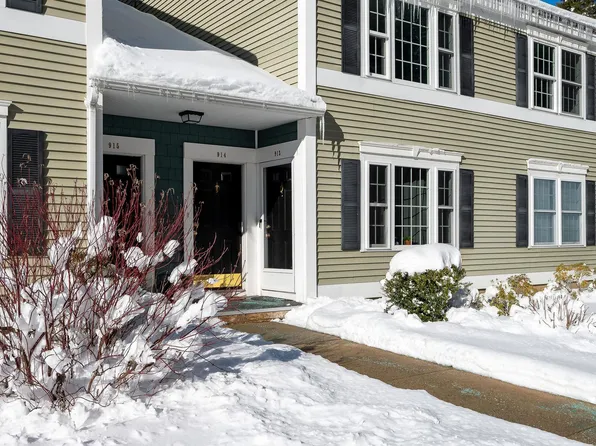 914 Springbrook Circle, Portsmouth, NH 03801