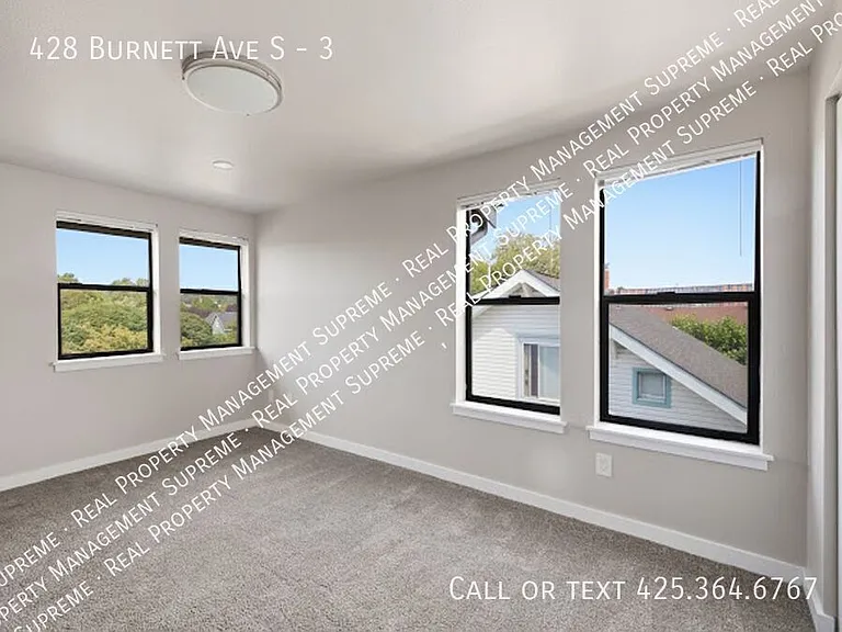428 Burnett Ave S #3 — Photo 12