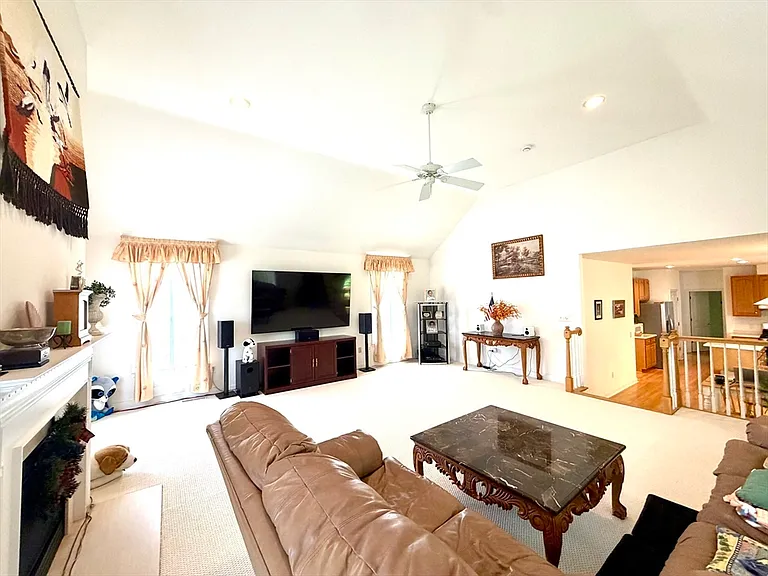 43 Independence Ln — Photo 11
