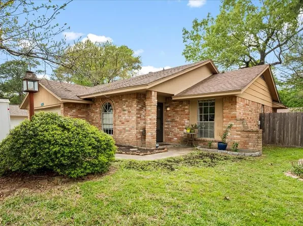 2315 Whispering Winds Lane, Kingwood, TX 77339