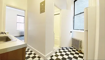 Rented by Ethan Blinder, LREB