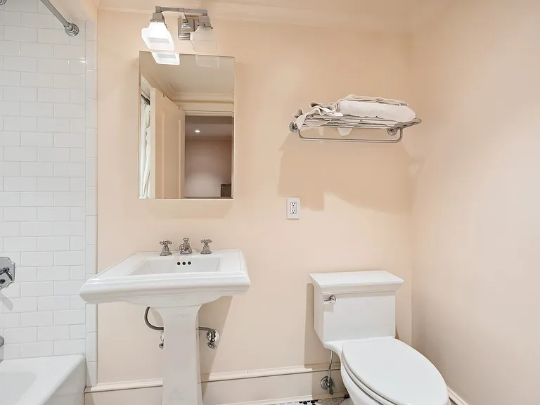 117 Elm St — Photo 21