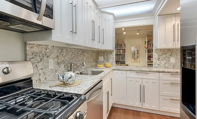 Sold by Compass | media 16