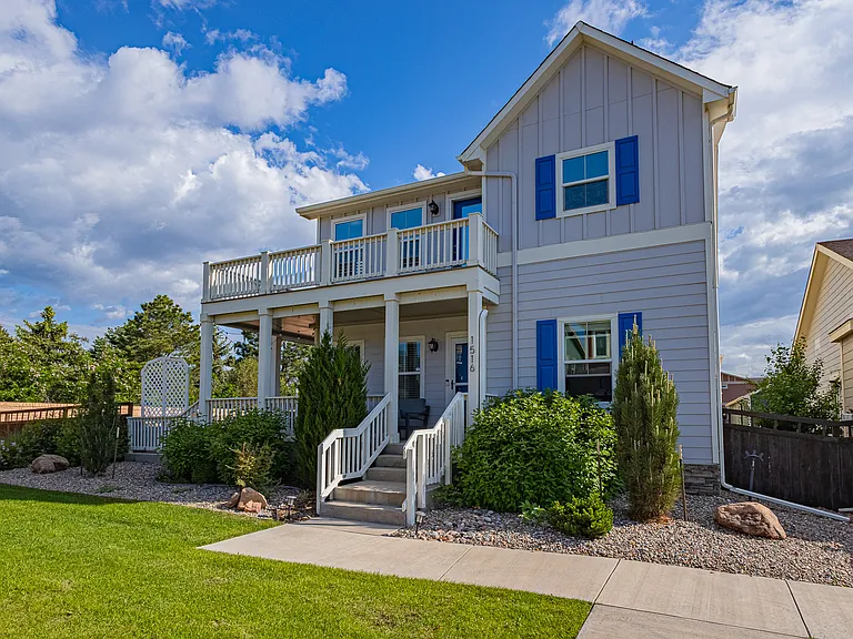1516 Solitaire St — Photo 49