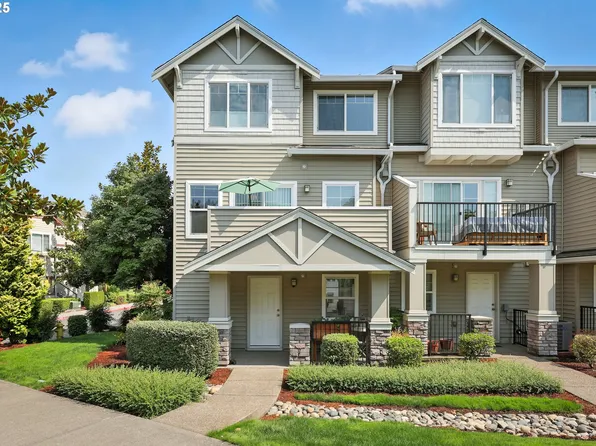 700 NW 118th Ave APT 103, Portland, OR 97229