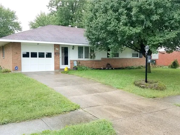 49 Brookhaven Dr, Dayton, OH 45426