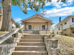 1527 E 50th Ter, Kansas City, MO 64110