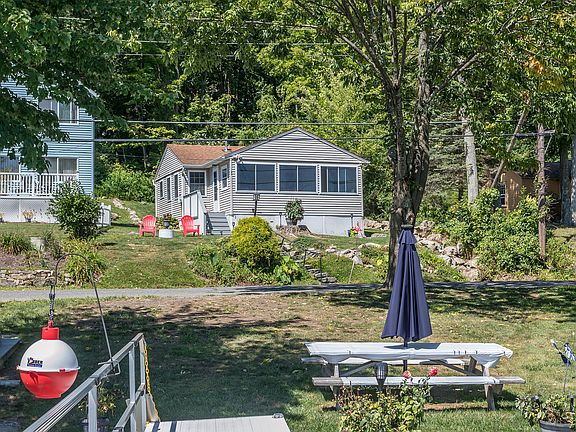 129 West Wakefield Boulevard