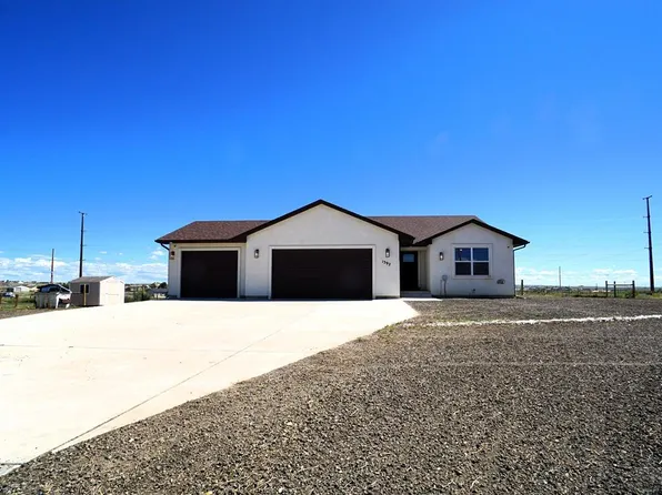 1392 N Moonbeam Dr, Pueblo West, CO 81007