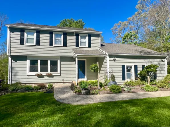 279 Woodland Road, Mansfield, CT 06268