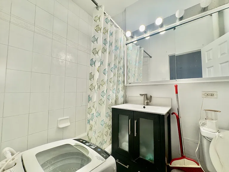 112 W 72nd St #3F — Photo 5