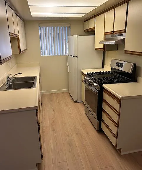 375 W Alameda Ave — Photo 3
