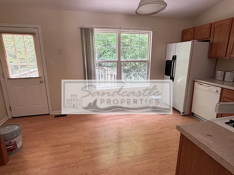 2212 Freedom St #2212 — Photo 4