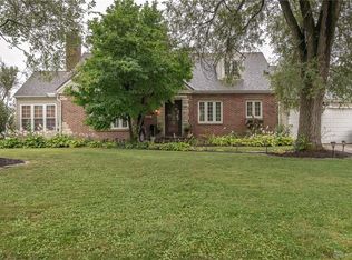 412 Oakview Dr, Kettering, OH 45429