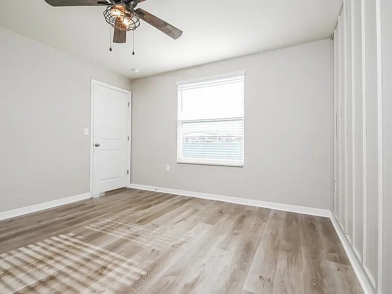 11702 Miracle Mile Dr — Photo 11