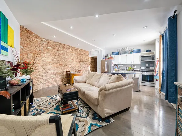 834 Riverside Dr APT 5D, Manhattan, NY 10032