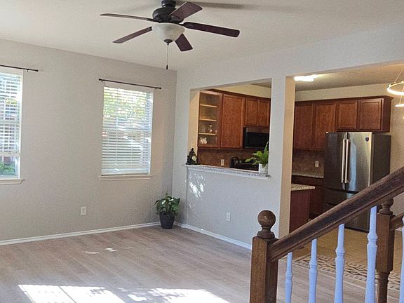 4th image of 4154 Kyndra Cir