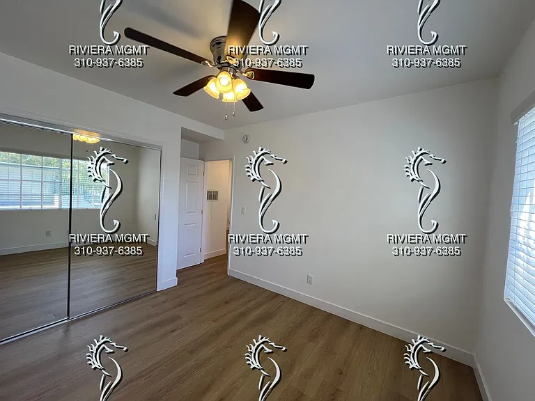 927 W 10th St — Photo 9