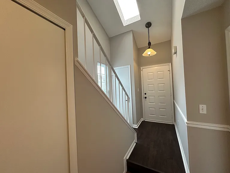 4809 Cliffony Dr — Photo 4
